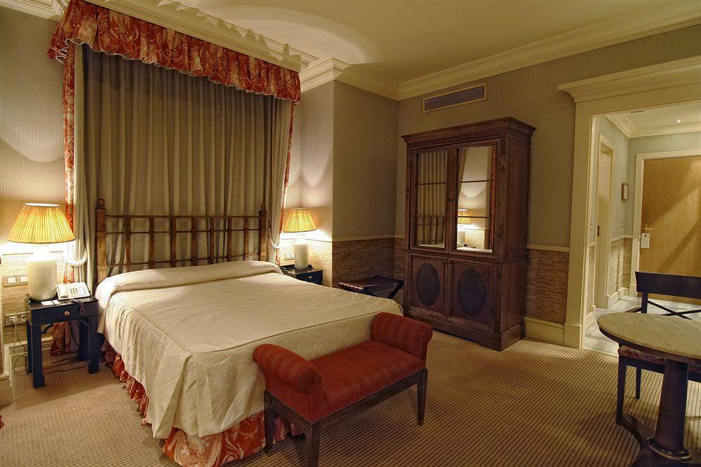 Adler Hotel Madrid Bagian luar foto