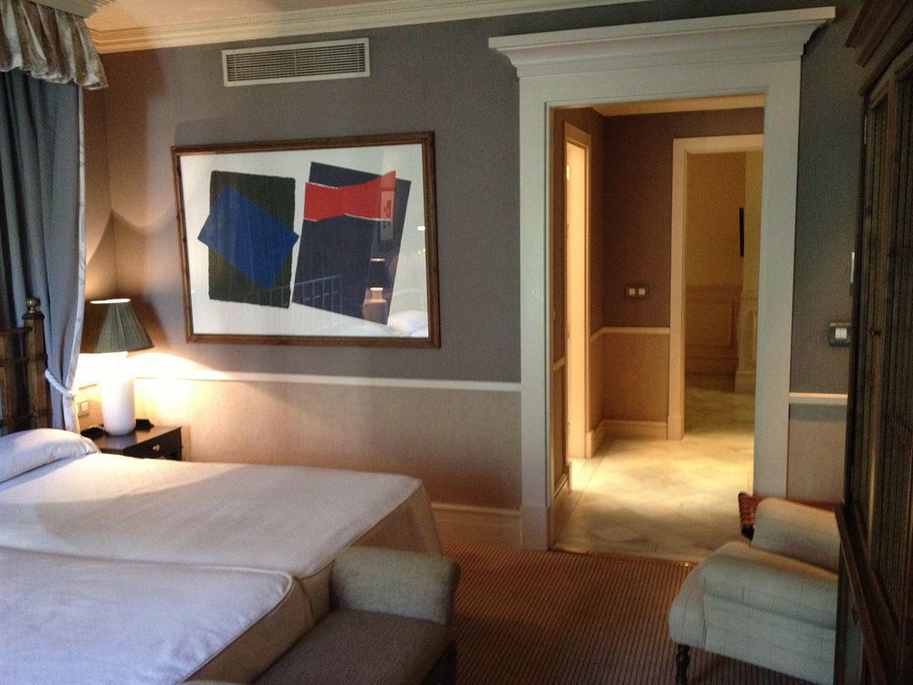 Adler Hotel Madrid Bagian luar foto